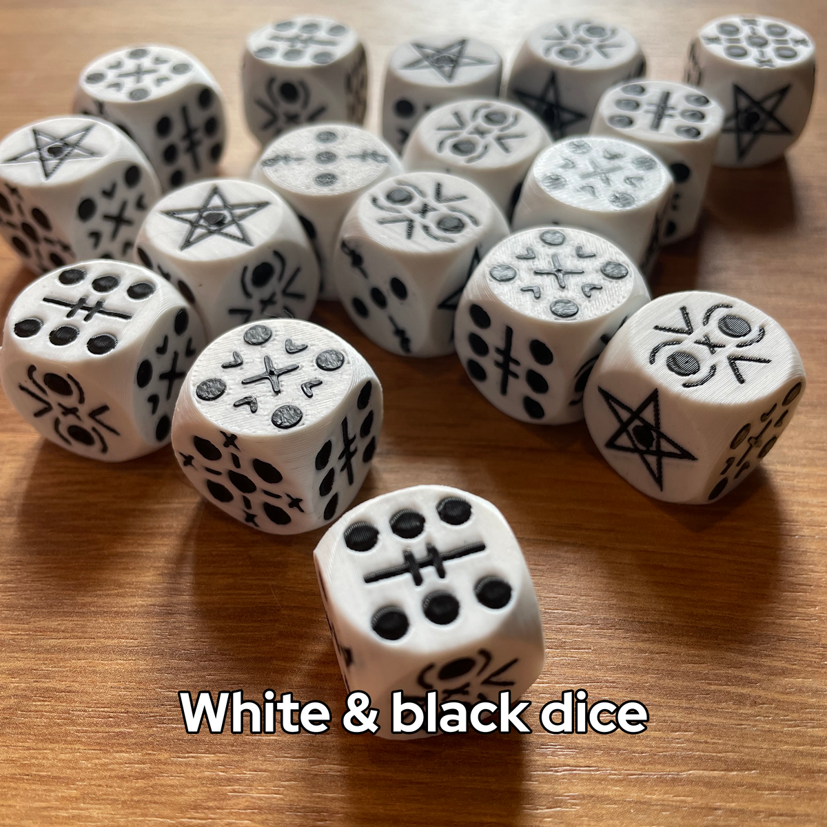 Set Gioco da Tavolo Knucklebones Cult of The Lamb
